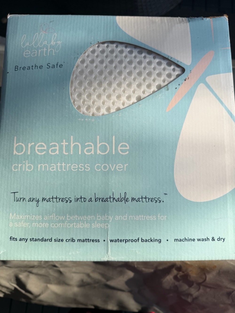 Breathable Crib Mattress Cover in White
